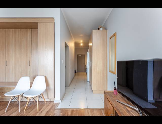 2 BEDROOM APARTMENT FOR SALE IN WOODSTOCK